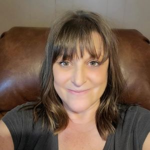 Meet your Posher, Becky